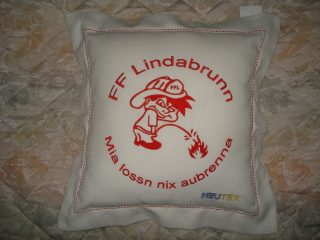 Bestickung #kissen für FF Lindabrunn. #sticken #veredelungen